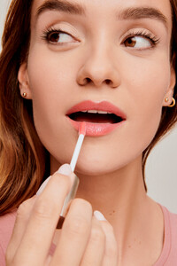 IC_HA-Lip_Light_SpicedPeach-200x300-057f12b8-8f5b-4808-9370-1ed861777d78
