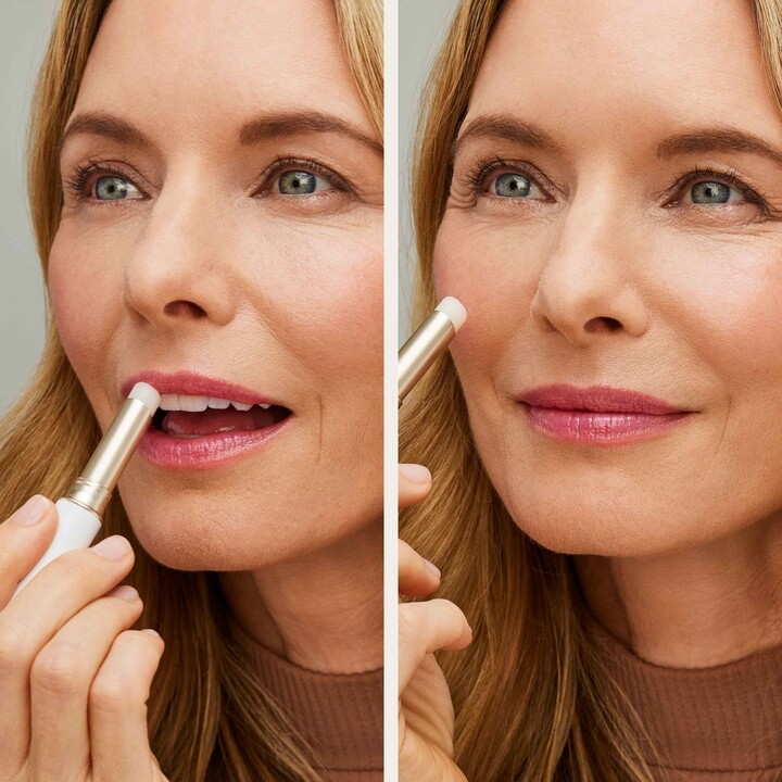 2023_CaringandGiving_Application_PDP-720x720-8cabcca9-0333-4217-a0cf-ea51876aedd2 FOREVER YOU Just Kissed Lip & Cheek Stain  sanftes Rot