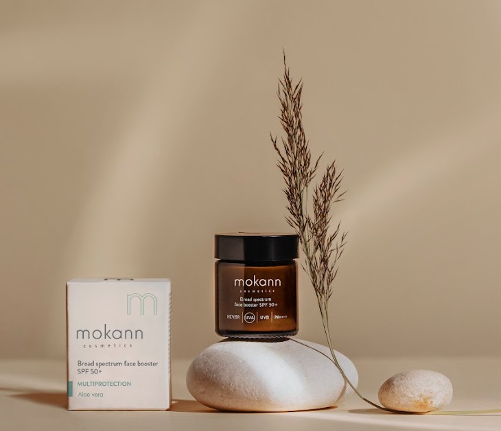 BB cream, Gesichtcreme, SPF50+, Glasbehälter, beige ästhetik