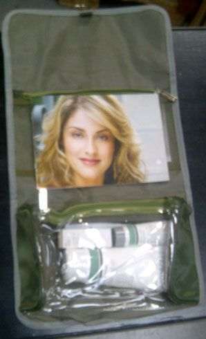 OVERNIGHT-KIT-MEN Reise-Toilettentasche zum Aufhängen, Farbe Olive