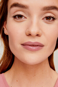 IC_HA-Lip_Light_Cosmo-200x300-db54299d-1530-4624-933d-f9b9f812517b