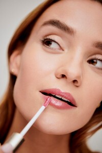 CANDIED ROSE HydroPure Hyaluronic Lip Gloss (CHF 29)